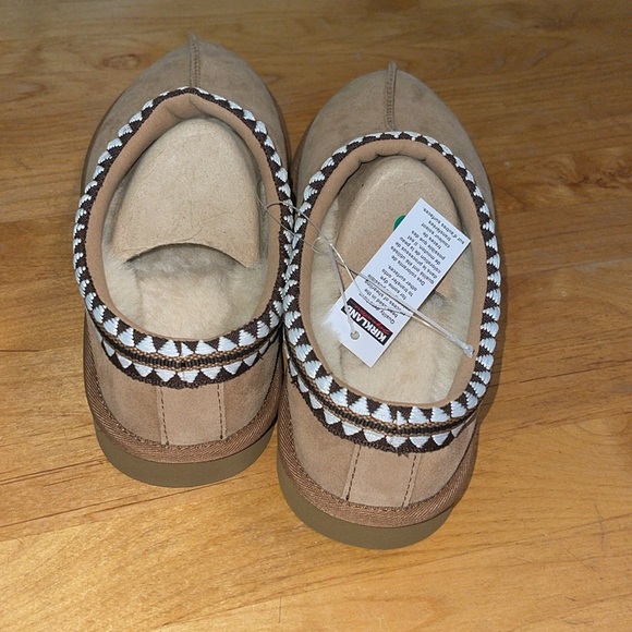 Kirkland unisex shearling slippers - Picture 3 of 7